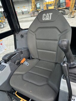 Caterpillar CAT 301.8 - 8