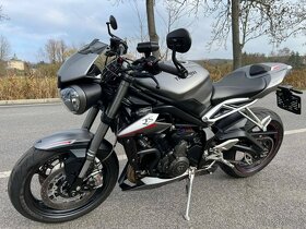 TRIUMPH STREET TRIPLE 765 RS - 8