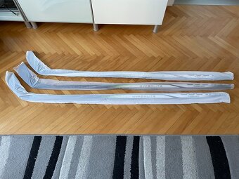 Prodám 3 nové hokejky Bauer Vapor Hyperlite 2, Hyp2rlite - 8