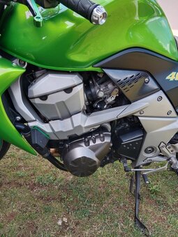 Kawasaki Z750 - 8