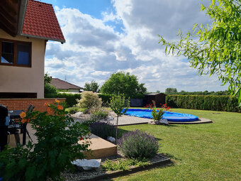 Prodej krásného rodinného domu 245 m², pozemek 1 547 m² - 8