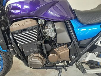Kawasaki ZXR - 8