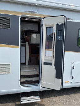 Frankia F-Line Exclusive odpočet DPH MAXI VÝBAVA - 8