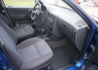 Volkswagen Polo 1.0i CZ,2.maj.dědictví benzín manuál 37 kw - 8