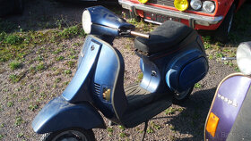 2x Piaggio Vespa 50 - 8