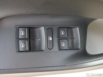 Seat Ibiza 1.2TSi , 77 kW benzín, 2011 - 8