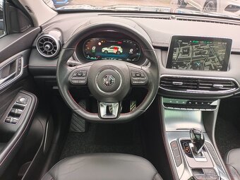 MG EHS PHEV Luxury 1.5 190kW AUT. 77tkm Panorama kam 360° - 8