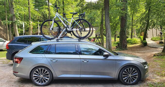 Skoda Superb 1.8 TSI Laurin Klement DSG - 8