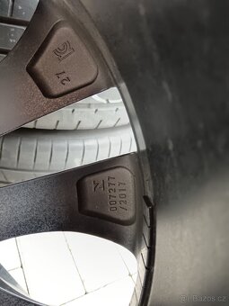 Extra zánovní letní 19" ORIGINAL TOYOTA RAV4 model 2022 - 8