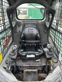 Smykový nakladač Bobcat S530 - 8