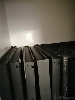 Profesionalni regaly na pneu, uskladnena kola - 8