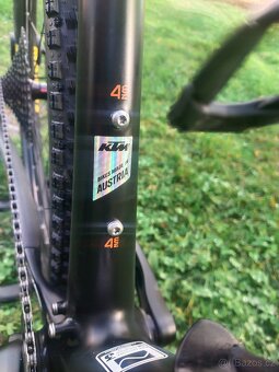 KARBONOVÉ HORSKÉ KTM .,. SUPER STAV .,.JAKO NOVÉ - 8