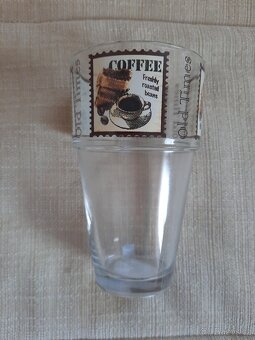 Různé sklenice - 8