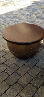 Kulatý industriální konferenční stolek - 8