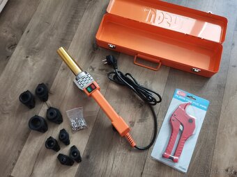 Svářečka a nůžky na vodu - 8