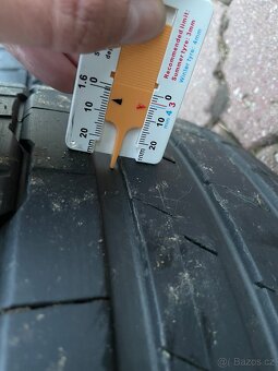 VW kola Springfield stříbrné R18, letními eu 255/45 Multivan - 8