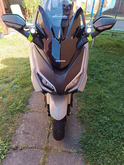 Honda Forza 350-ČR - 8
