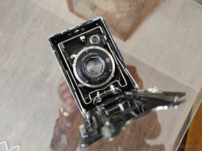 Starý Fotoaparat Compur - 8