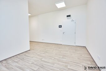 Pronájem kancelářských prostor 33 m2 areál Stará Pošta, Rajh - 8