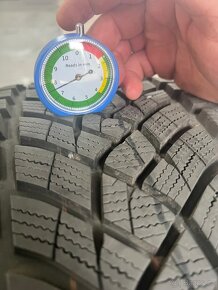 GOODYEAR zimní pneu 275/40 R21 107V TOPSTAV vzorek 7,5mm - 8
