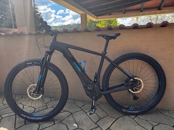 Cube Reaction Eagle Hybrid 500 - 8