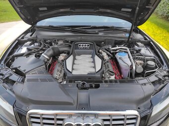Audi S5 4,2 FSI V8 - 8