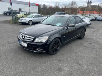 Mercedes Benz C - 8