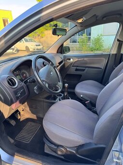 Ford Fusion r. 2006, 111 000 km - 8