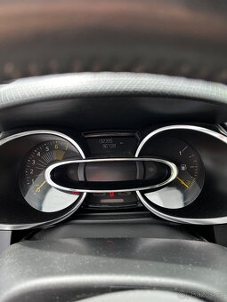 Renault Clio - 8