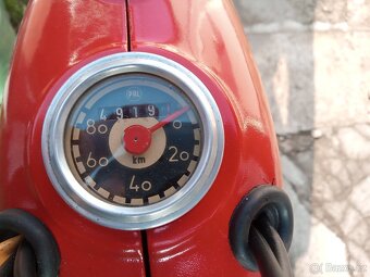 Prodám Moped stadion s 22 - 8