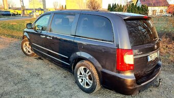 Lancia Voyager 3.6 Pentastar 2013 - 8