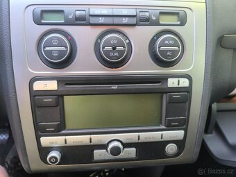 Touran 1,6MPI Limited - 8