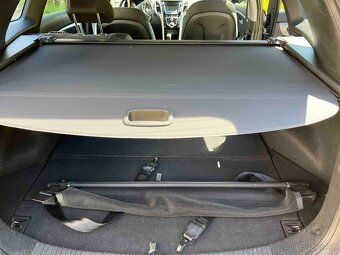 Hyundai i30 kombi diesel 1.6 crdi - 8
