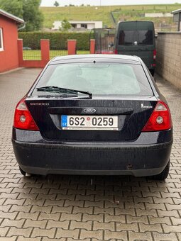 Ford Mondeo 1.8i - 8