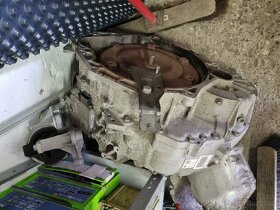 Díly z motoru 2.2 HDI (4HL, 4HT) - 8