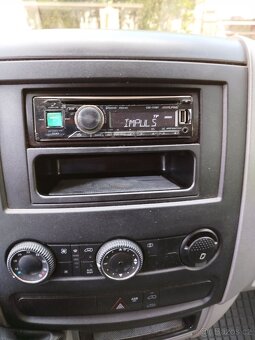 Volkswagen Crafter 2.0 TDi - 8