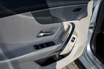 Mercedes-Benz CLA Shooting Brake SB 180 A/T - 8