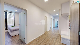 Prodej bytové jednotky 3+kk, 102m2, sklep 4m2, prostorná ter - 8