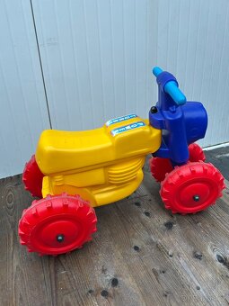 Prodám dětskou kuchyňku ,odstrkovadlo a jiné pro děti - 8