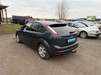 Ford Focus 1.6 16V - 8