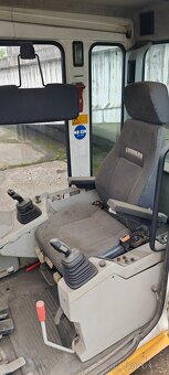 Liebherr kabina - 8