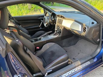 Subaru BRZ – stylovka pro radost (jen 48 000 km, automat) - 8