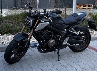 Honda CB650R 2022 - 8
