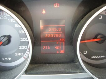 OUTLANDER 2.0 DI-D, motor VW BSY 103kw 4x4, 6 rychl., PĚKNÝ - 8