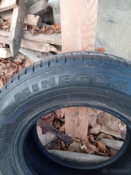 DODÁVKOVÉ PNEU 215/70 R 15 C - 8