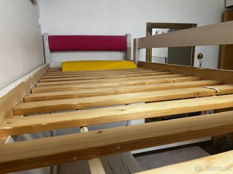 Vysoká dřevěná palanda / patrová postel – bílá - 8