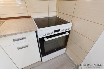 Prodej bytu 1+kk, 33 m2 - Orlová - Lutyně, ev.č. 00698 - 8