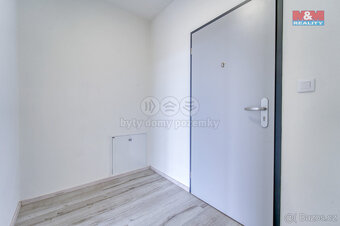 Pronájem bytu 1+kk, 29 m², Plzeň, ul. Na Výhledech - 8