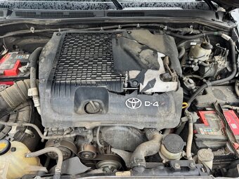 Toyota Hilux 3.0 D4D r.v. 2016 - 8