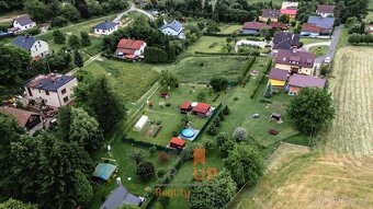 Prodej pozemku pro bydlení o rozloze 1 299 m2 - Petrovice u - 8